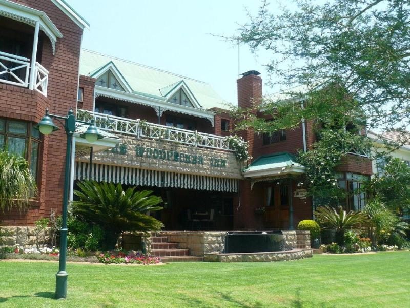 The Woodpecker Inn Pretoria-Noord Exterior foto